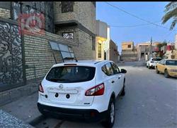 نيسان قاشقاي
